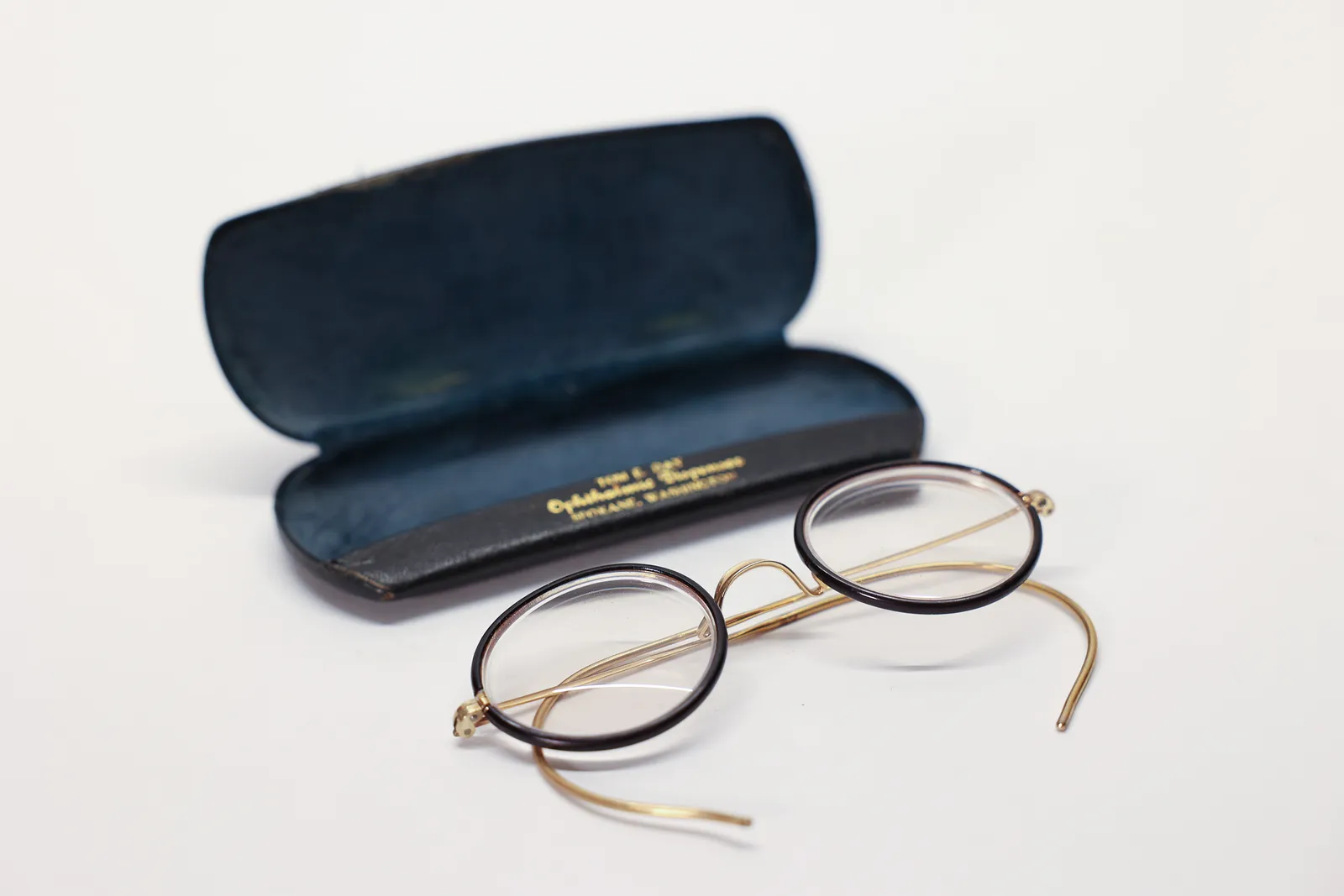 Antique Round Gold Eyeglasses w/ Tom Day Case