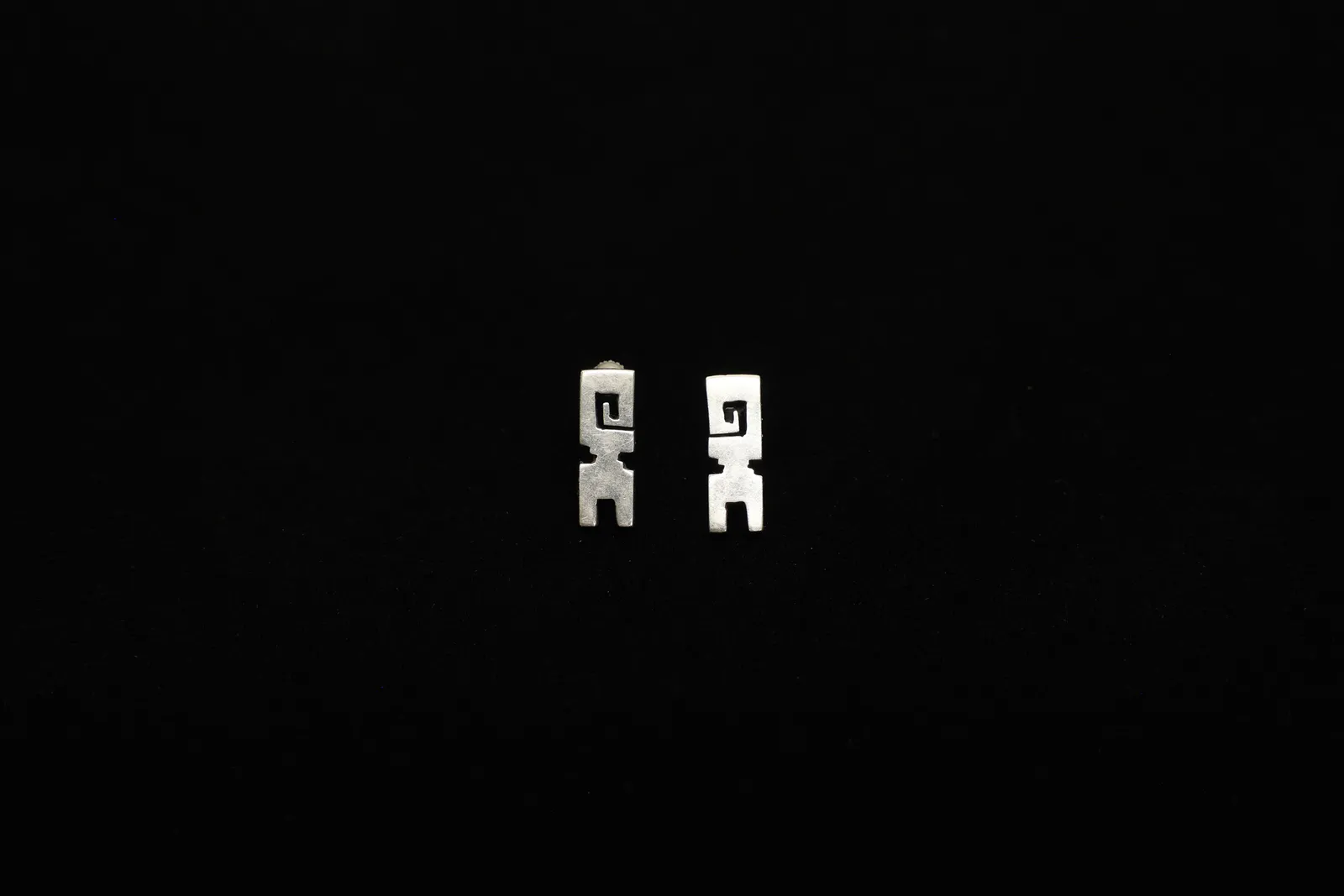 Unmarked Silver Tone Southwestern Totem Earrings