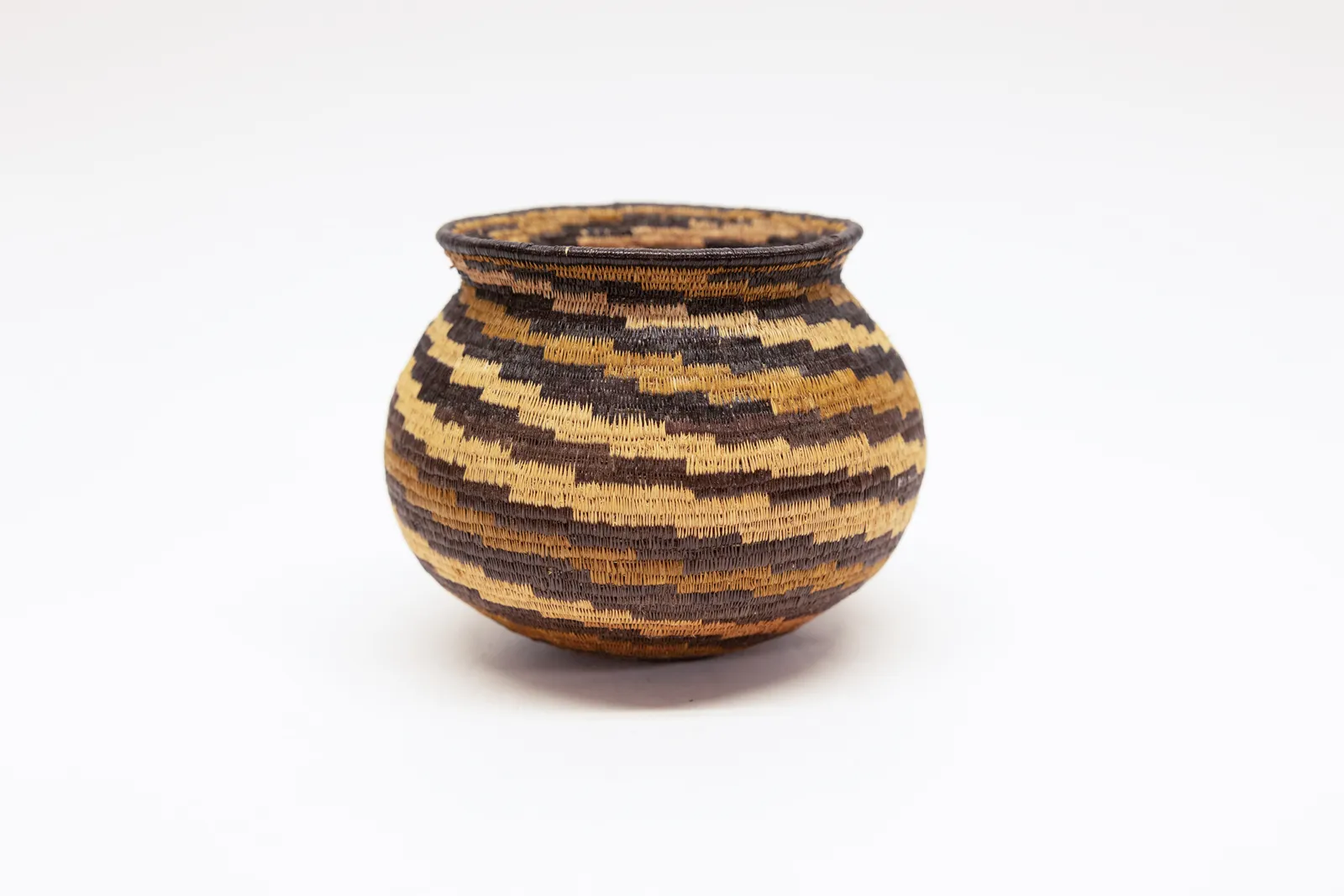 Panamanian Darien Coiled Basket Wounaan Embera