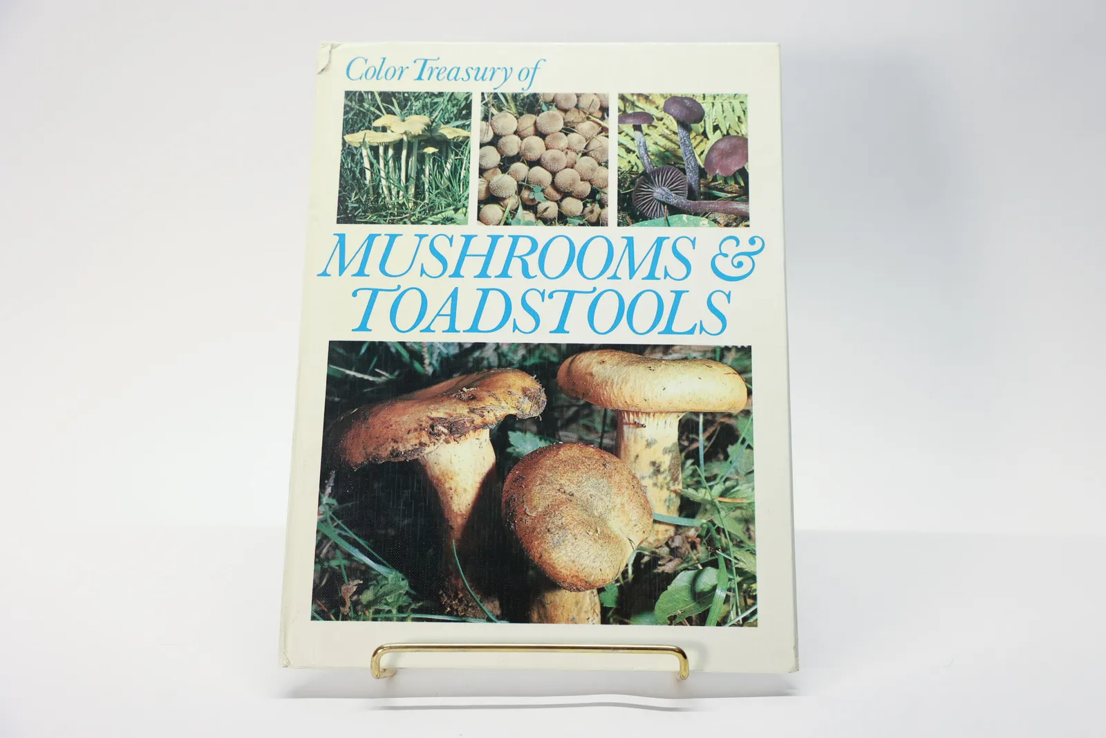 Color Treasury of Mushrooms and Toadstools