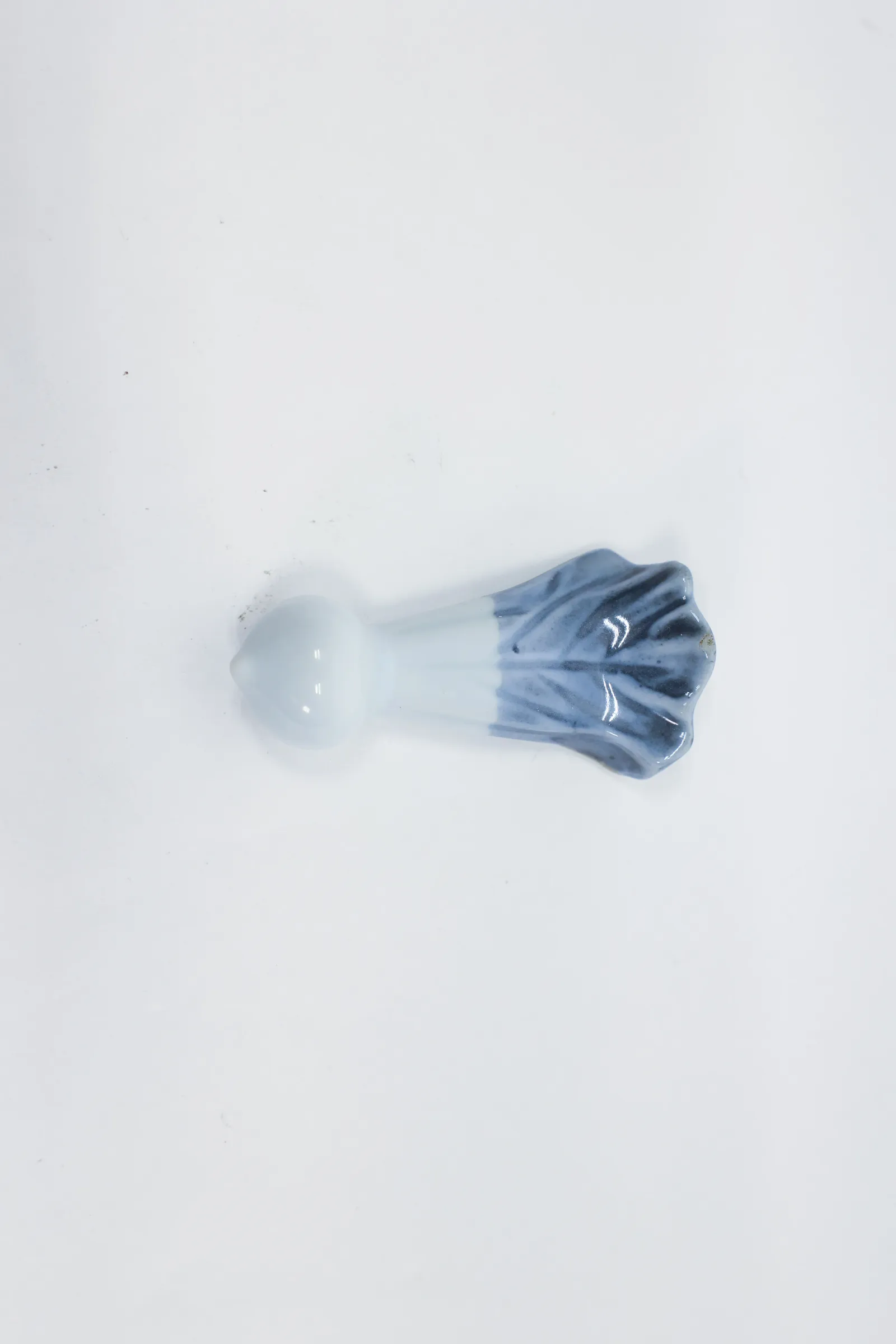Chinese Export Stylized Vegetable Onion Knife Rest