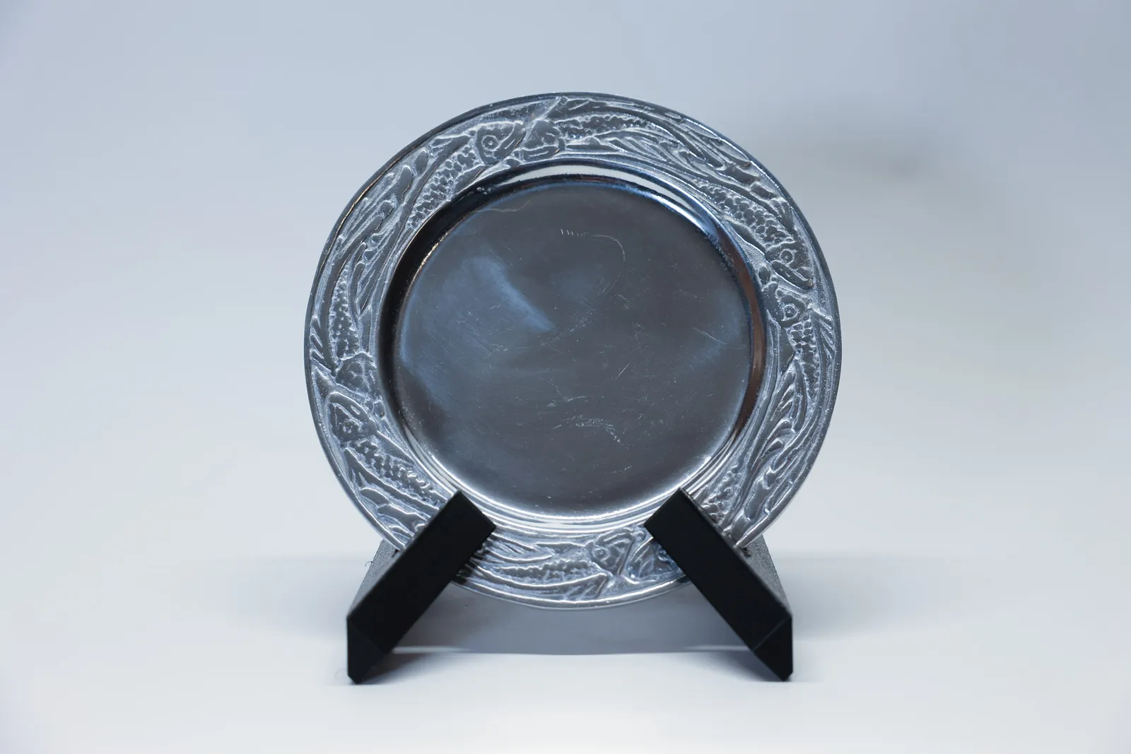 MCM Cast Metal Plate w/ Fish Motif Border