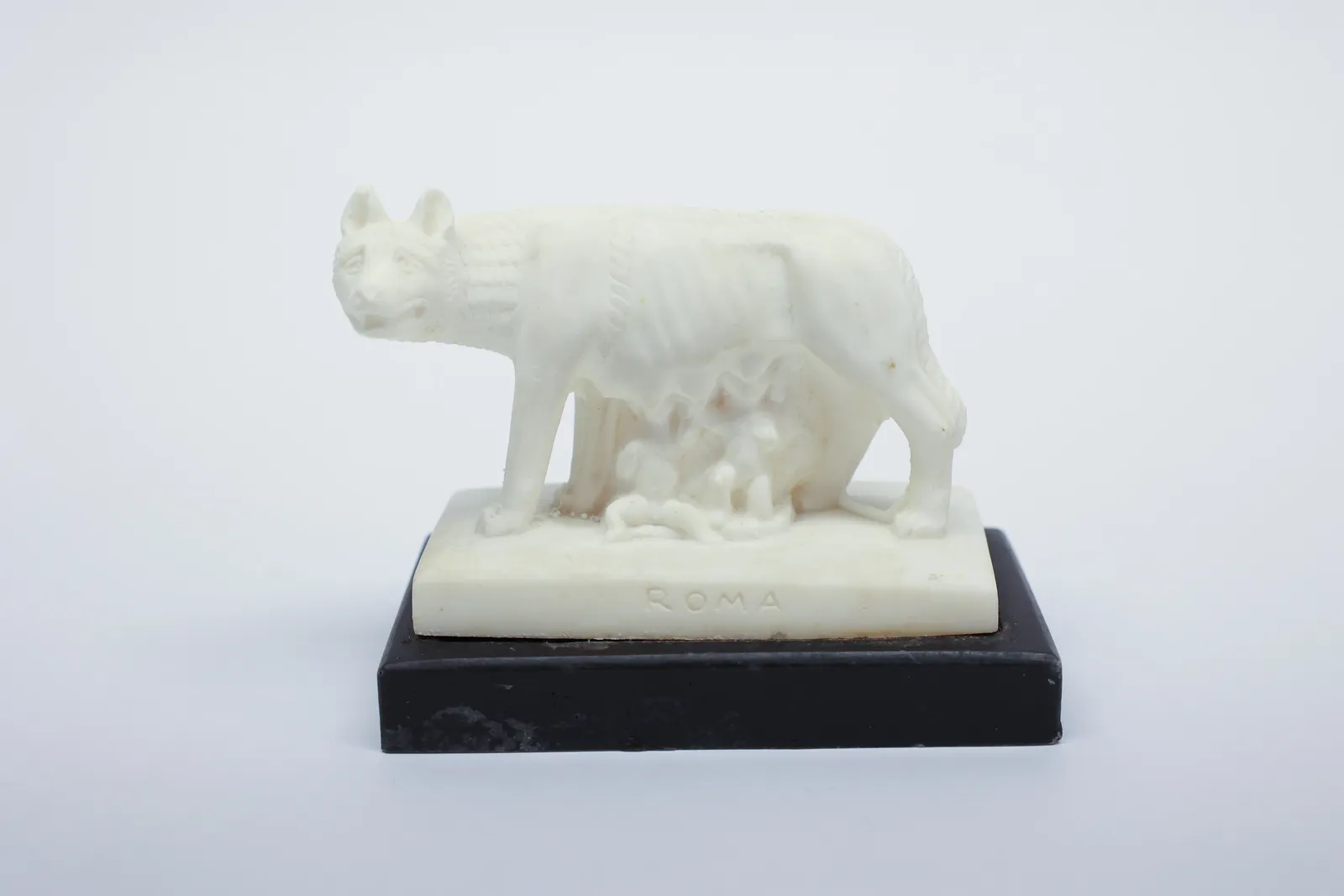 R. Leoni "Roma" Capitoline Wolf Souvenir Figure