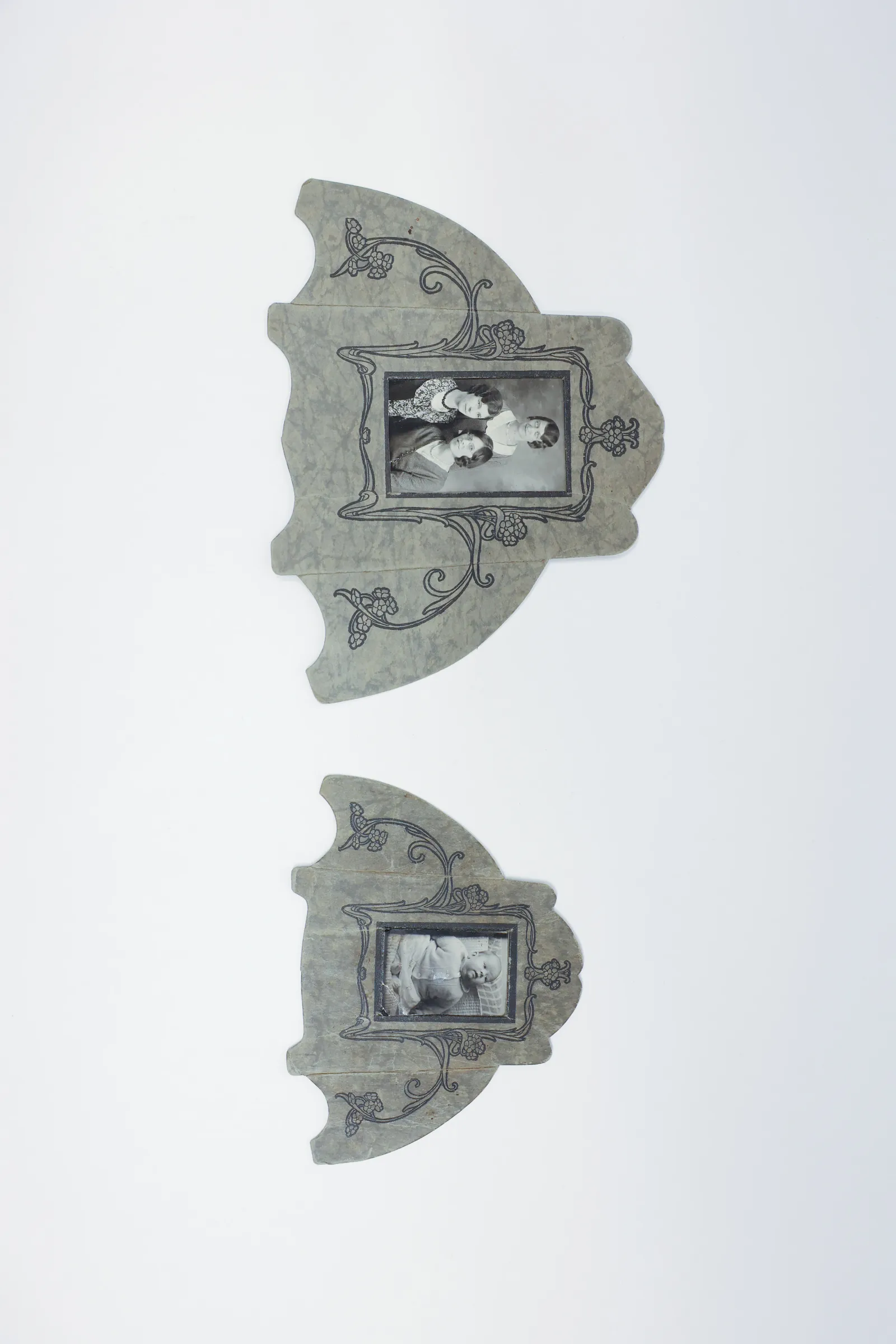 Art Nouveau Easel-Back Paper Photos and Frames